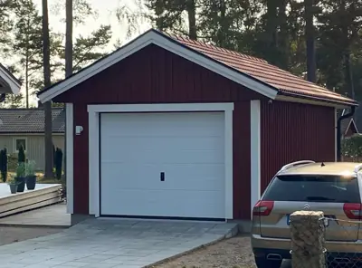 Färdigställt enkelgarage G 40 hos kund