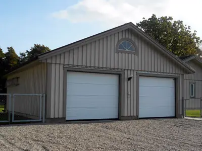Färdigställt dubbelgarage G 70 hos kund