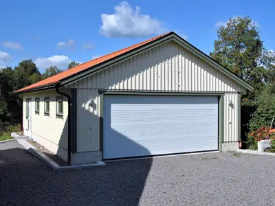 Färdigställt dubbelgarage G 75 hos kund