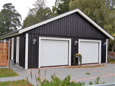 Färdigställt dubbelgarage G 80 hos kund