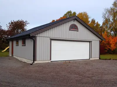 Färdigställt dubbelgarage G 80 hos kund