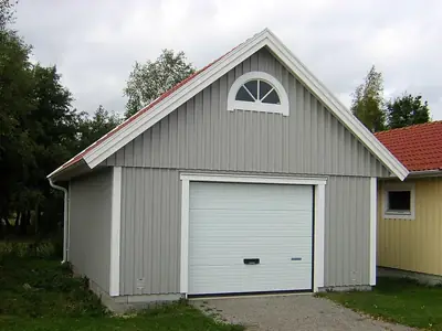 Färdigställt enkelgarage GL 50 hos kund